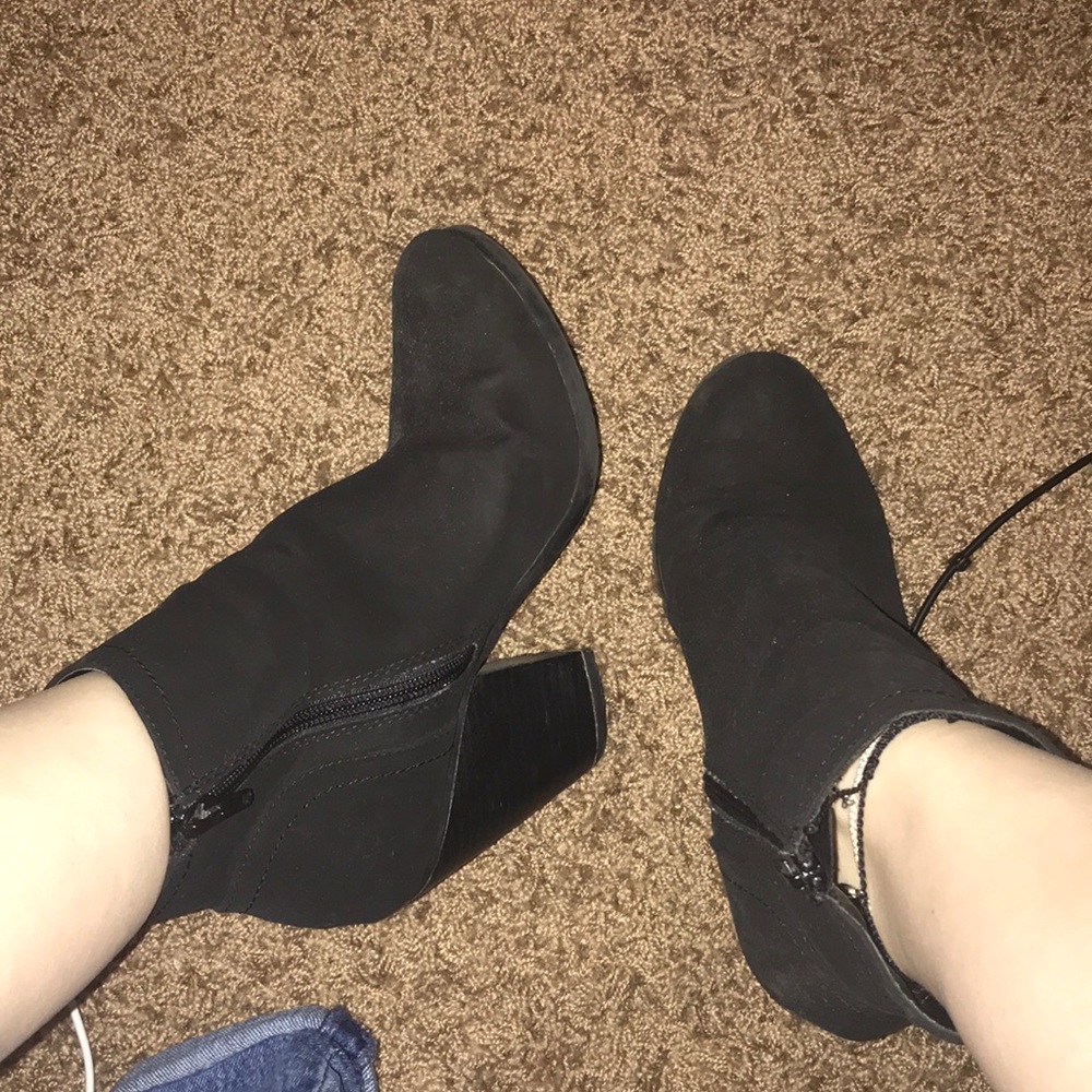black booties
